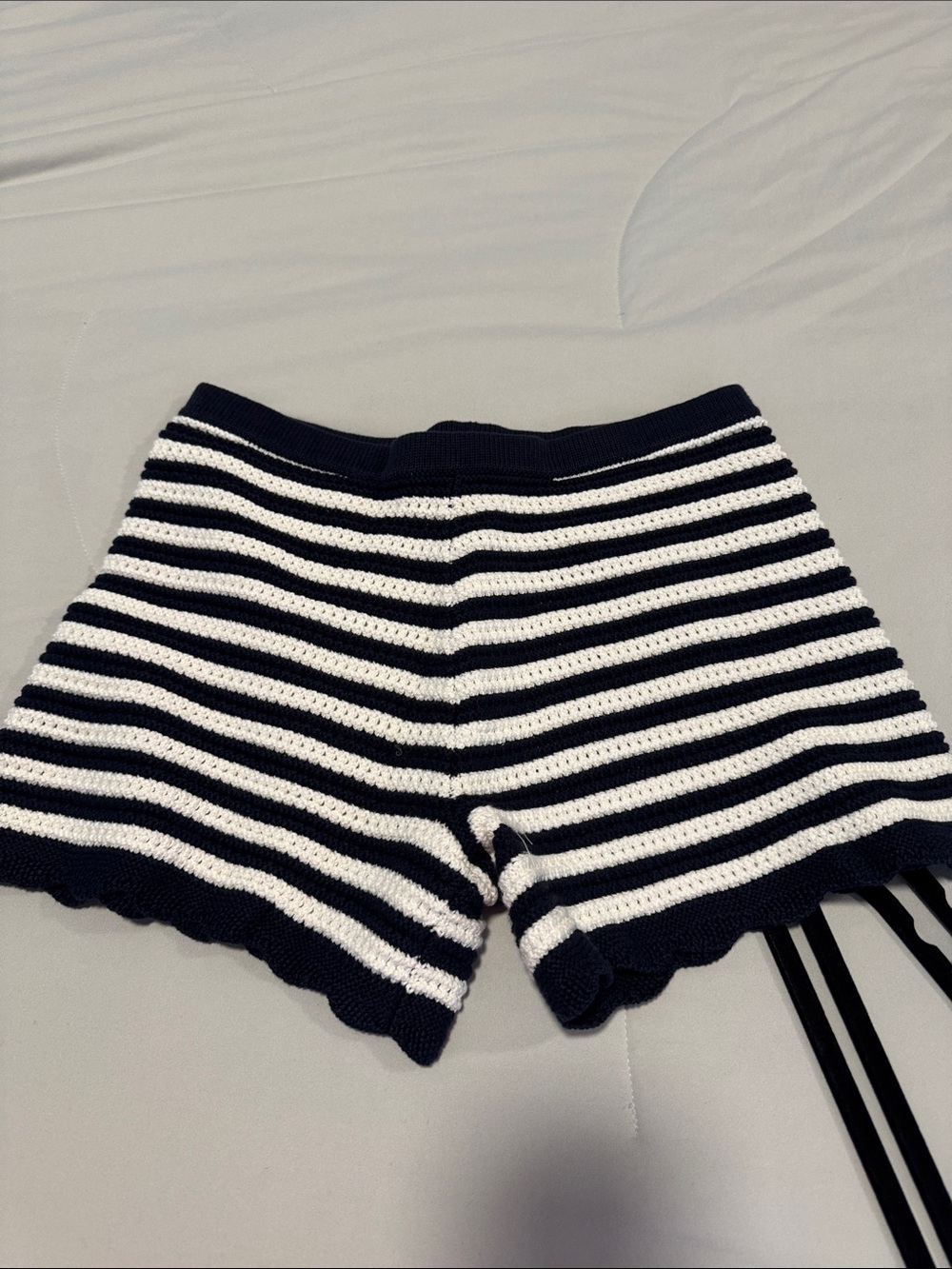 New without tags Amazon x Sofia granite knit shorts